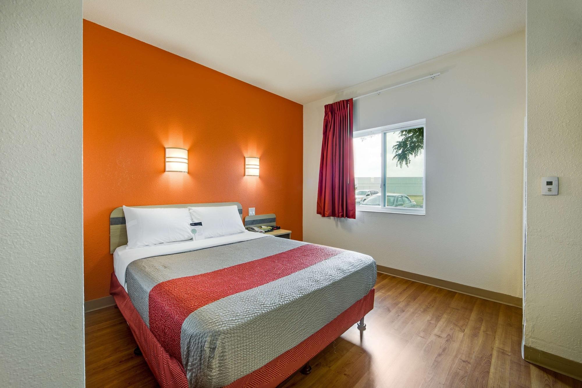 Motel 6-Brampton, On - Toronto Εξωτερικό φωτογραφία