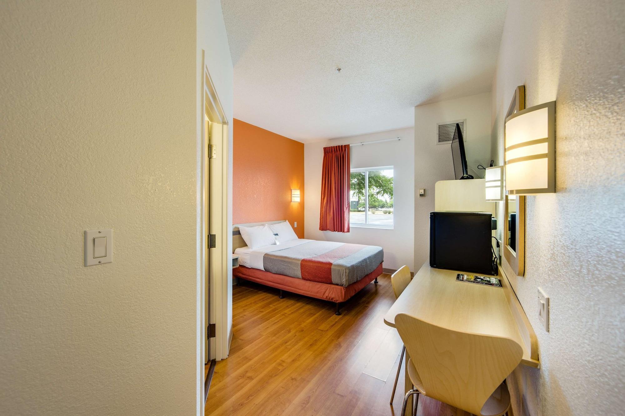 Motel 6-Brampton, On - Toronto Εξωτερικό φωτογραφία