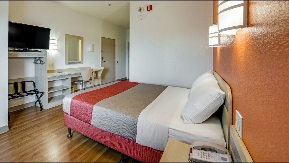 Motel 6-Brampton, On - Toronto Εξωτερικό φωτογραφία